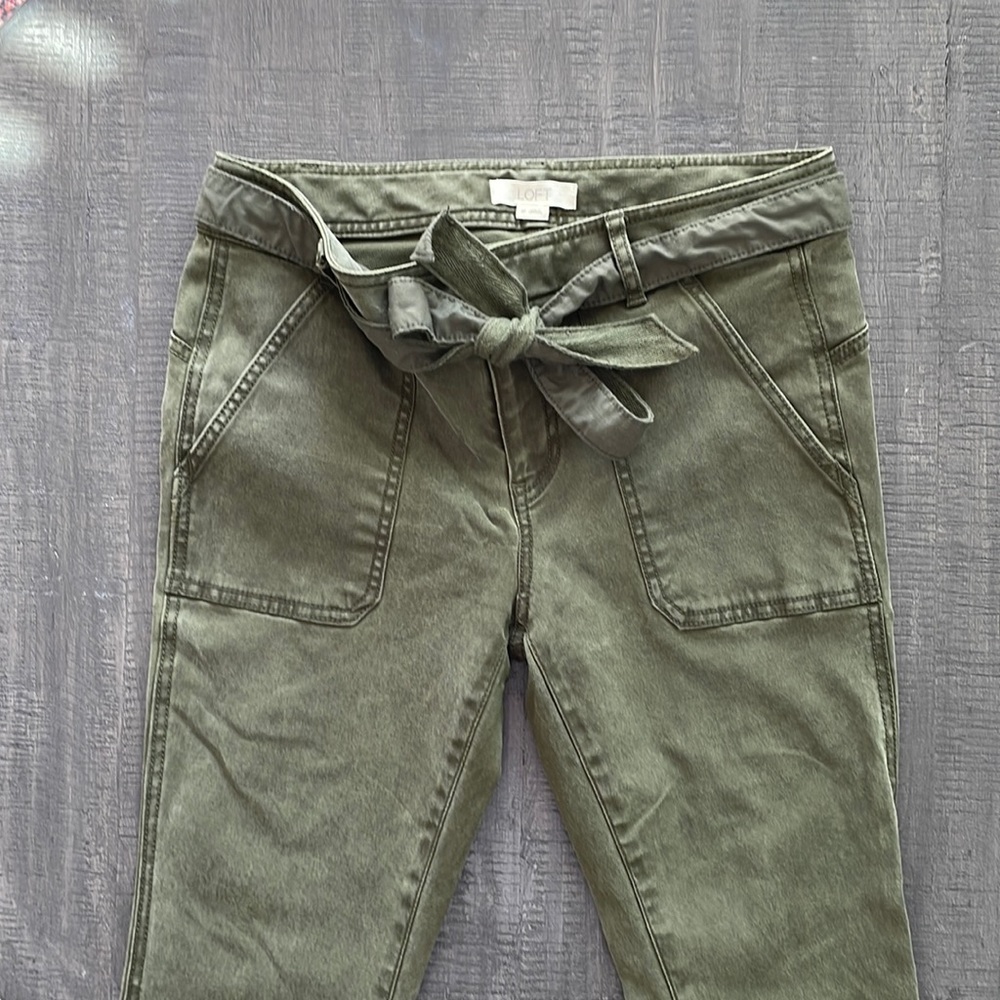 LOFT Women's Skinny Fit Pants with Bow Belt - Forrest Green - 4P